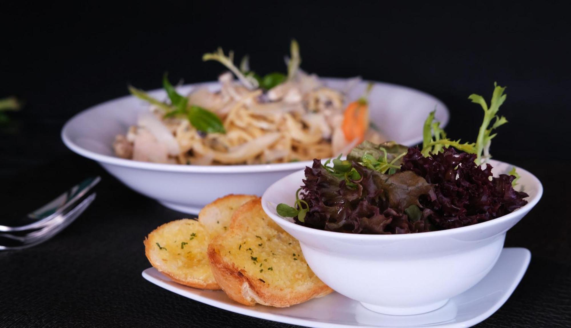The Bloom Classic - Hotel And Bistro ฮานอย ภายนอก รูปภาพ